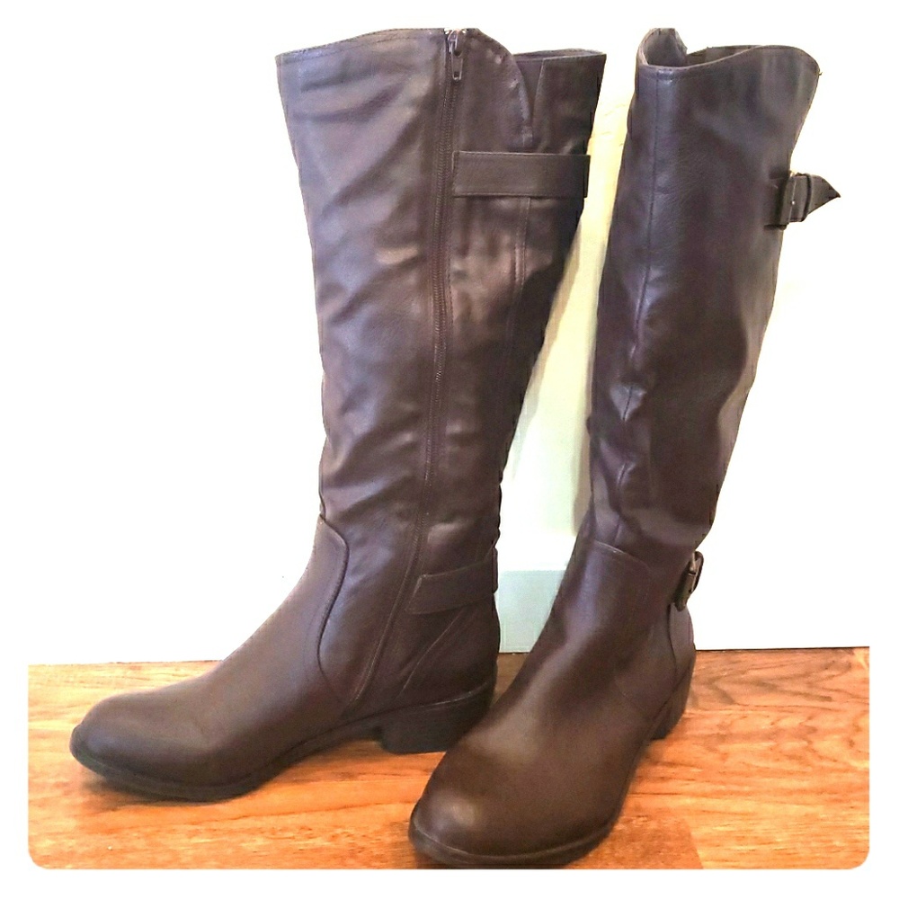 Riding boots